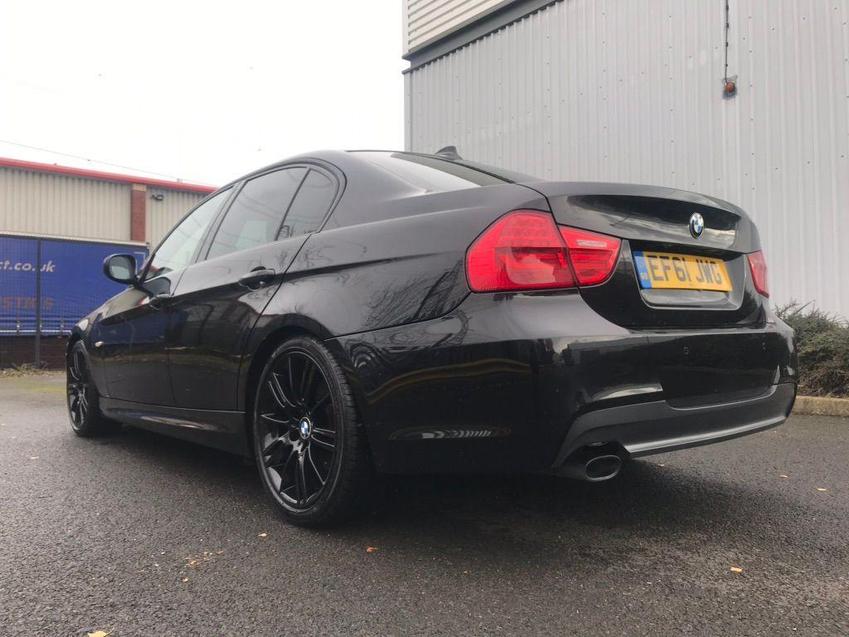 BMW 3 SERIES