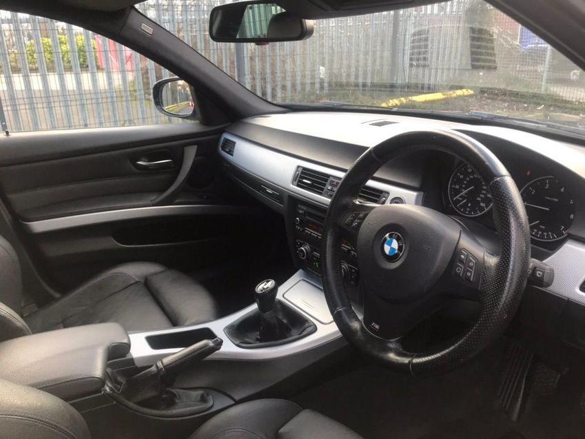 BMW 3 SERIES