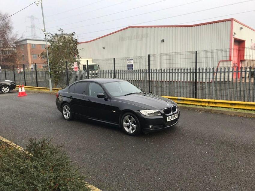 View BMW 3 SERIES 2.0 320d EfficientDynamics 4dr
