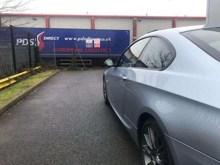 BMW 3 SERIES