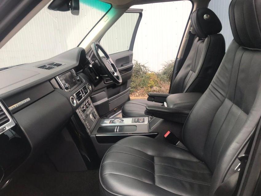 LAND ROVER RANGE ROVER
