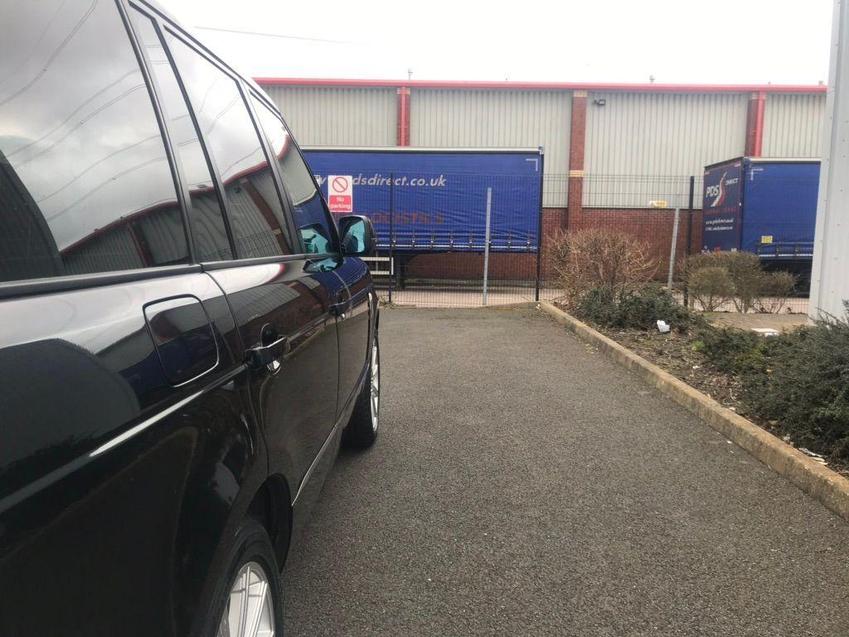 LAND ROVER RANGE ROVER