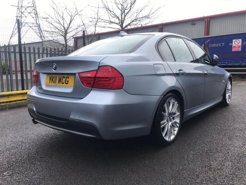 BMW 3 SERIES