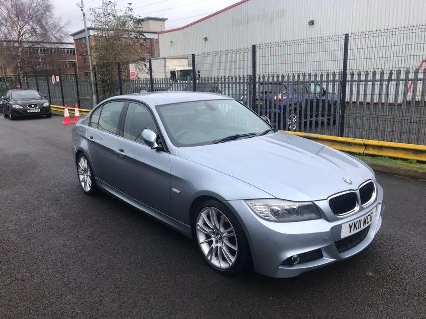 View BMW 3 SERIES 2.0 318i M Sport 4dr
