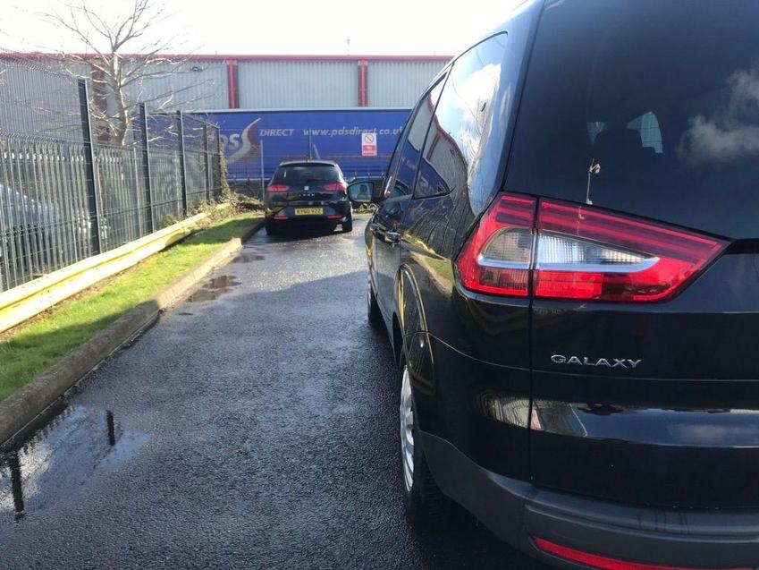FORD GALAXY