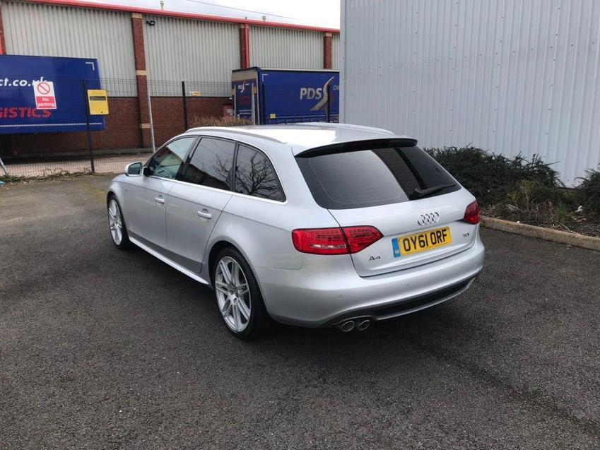 AUDI A4 AVANT