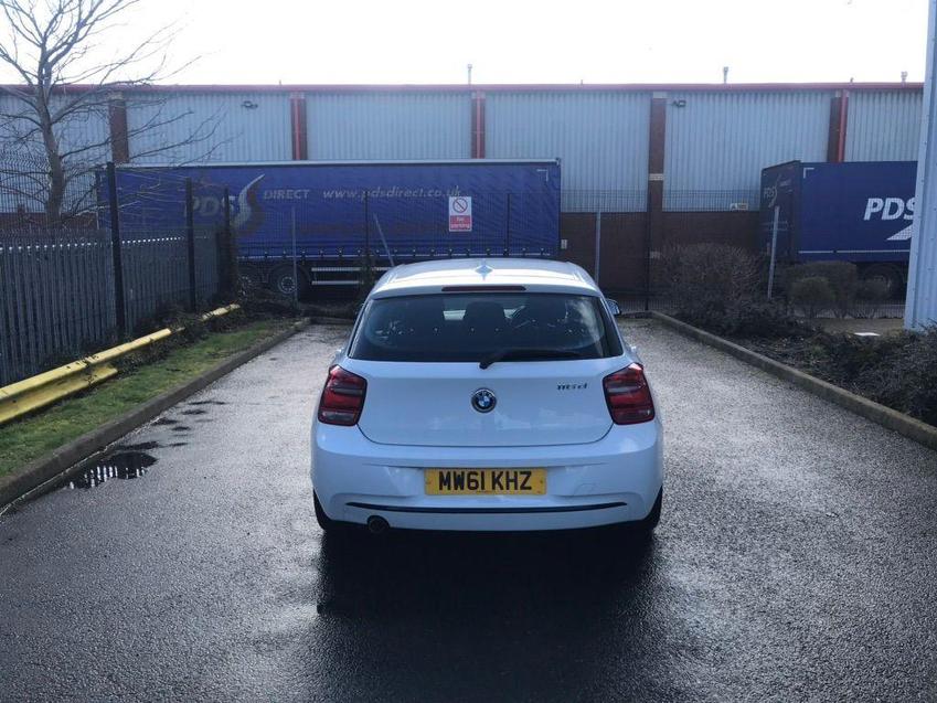 View BMW 1 SERIES 2.0 116d Sport Hatchback 5dr Diesel Manual 117 gkm, 116 bhp