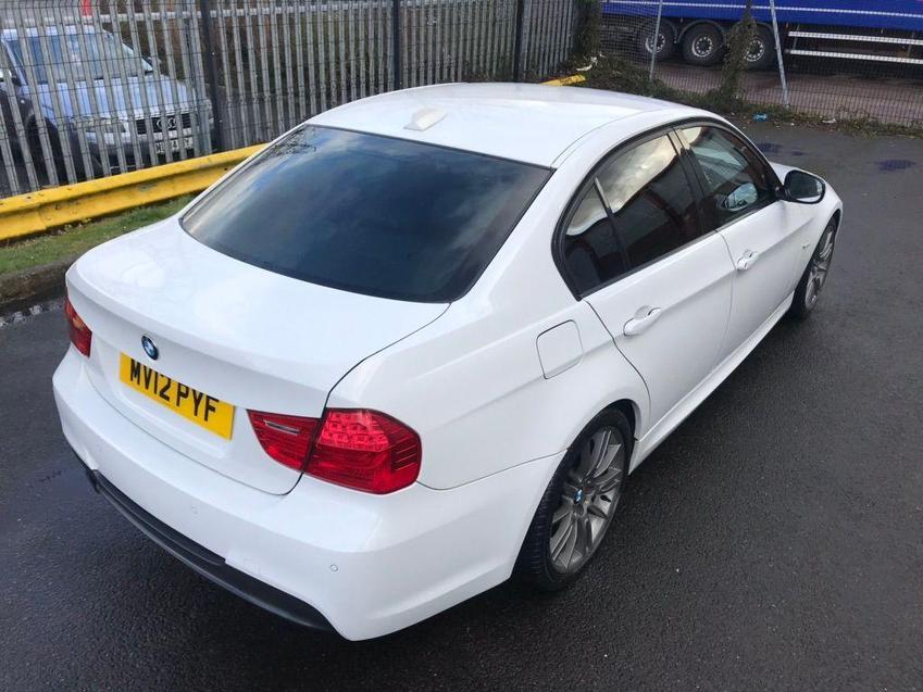 BMW 3 SERIES