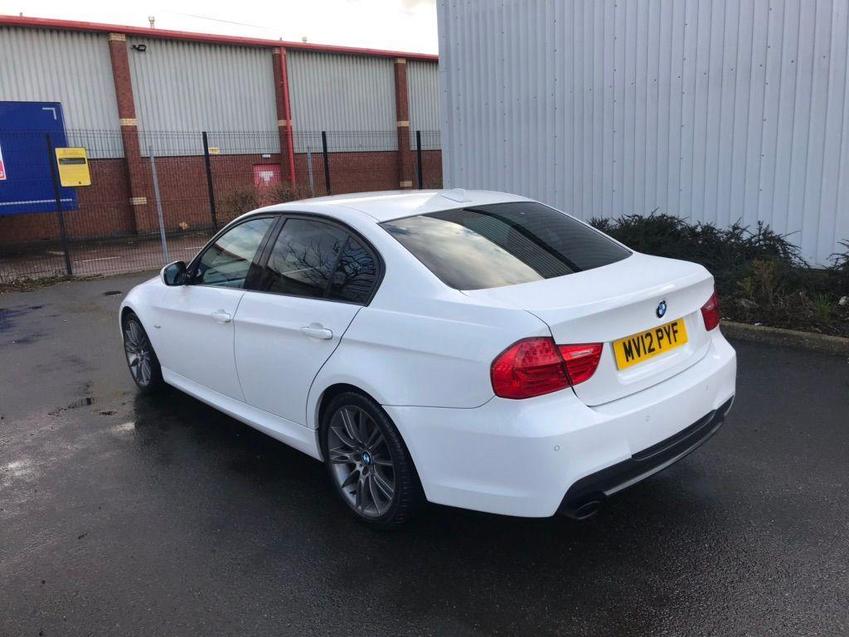 BMW 3 SERIES