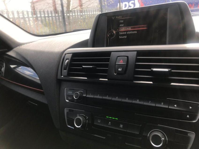BMW 1 SERIES
