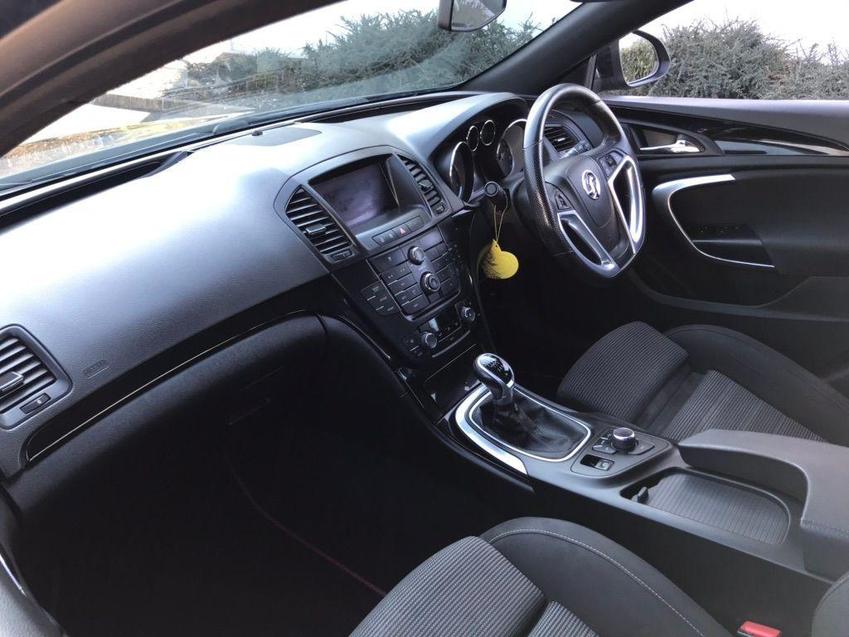VAUXHALL INSIGNIA
