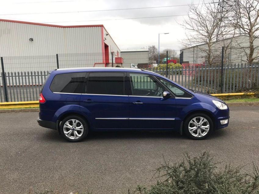 View FORD GALAXY 2.0 TDCi Titanium Powershift 5dr