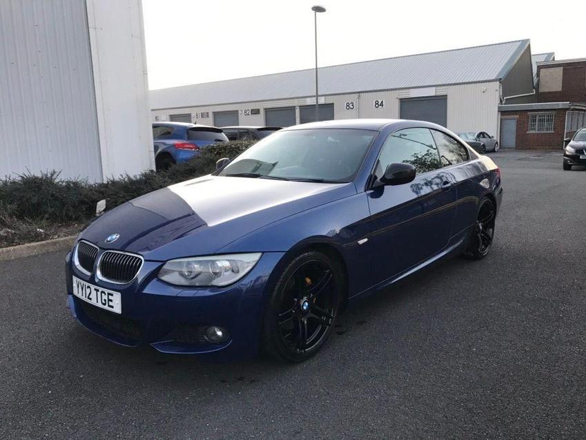 BMW 3 SERIES