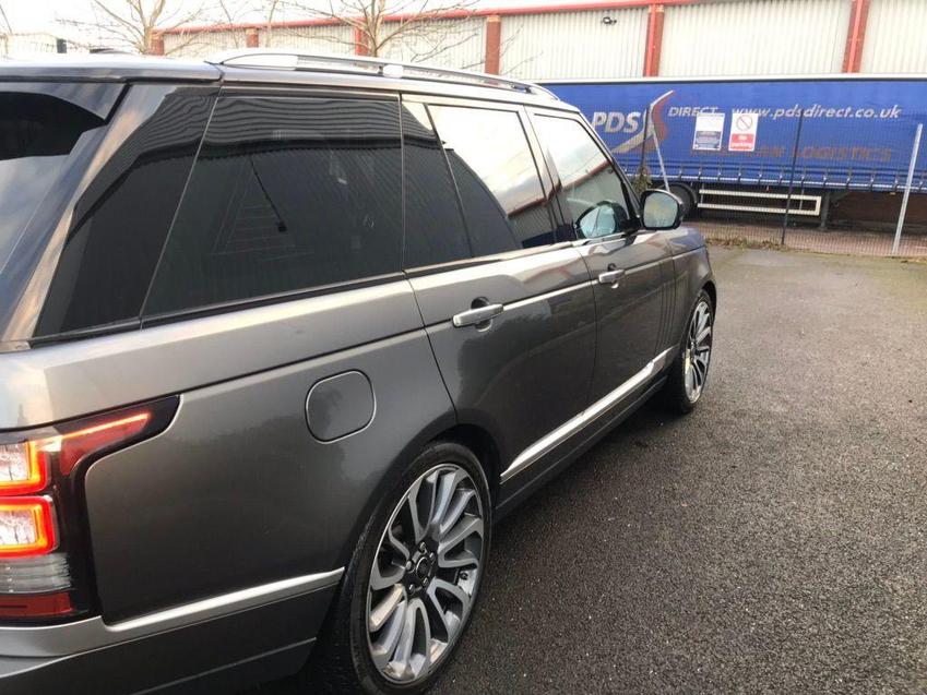 LAND ROVER RANGE ROVER