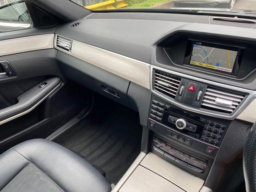 MERCEDES-BENZ E CLASS