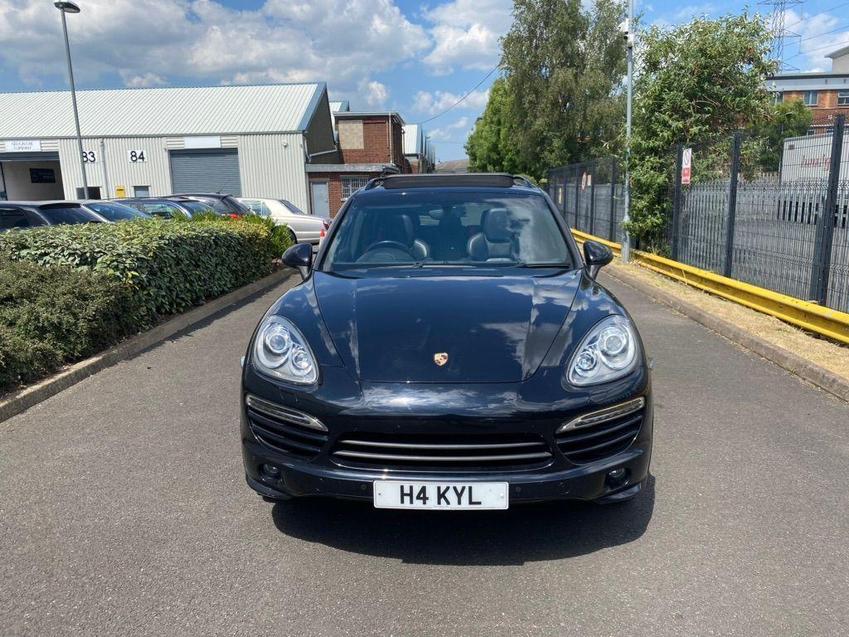 PORSCHE CAYENNE