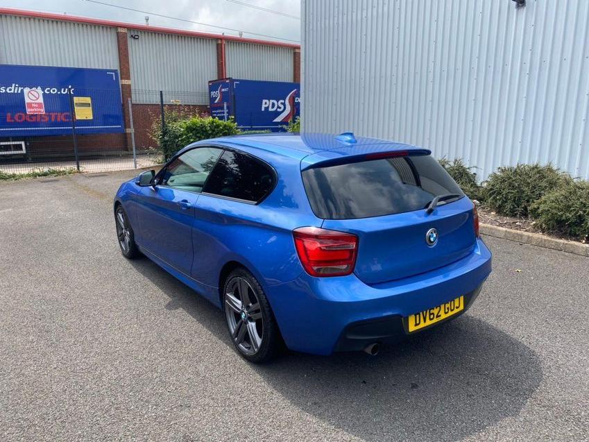 BMW 1 SERIES