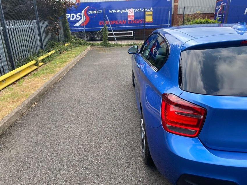 BMW 1 SERIES
