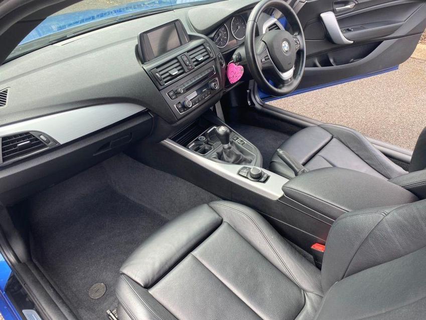 BMW 1 SERIES