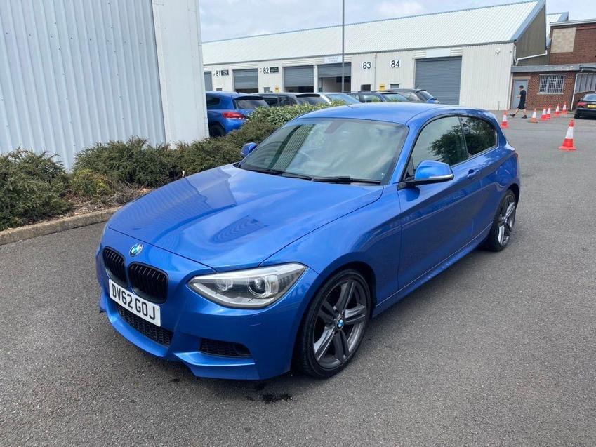BMW 1 SERIES