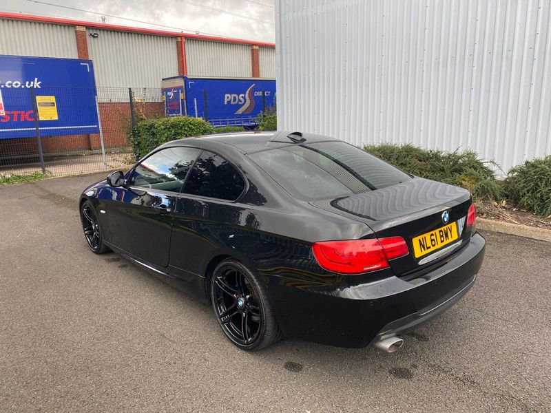 BMW 3 SERIES