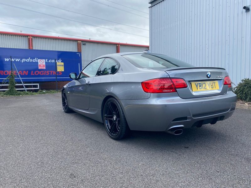 BMW 3 SERIES