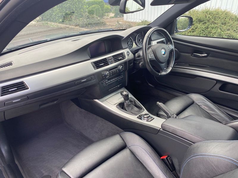 BMW 3 SERIES