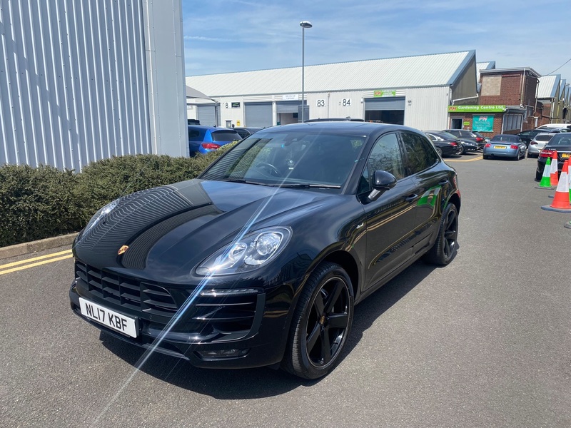 View PORSCHE MACAN D S PDK