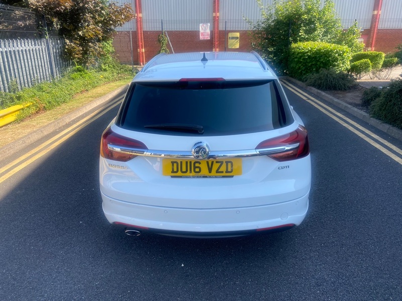 VAUXHALL INSIGNIA