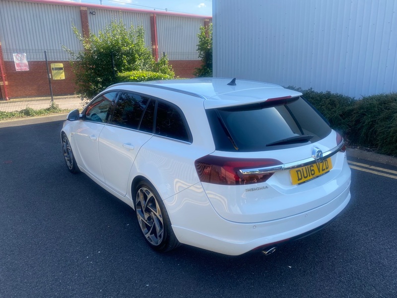 VAUXHALL INSIGNIA